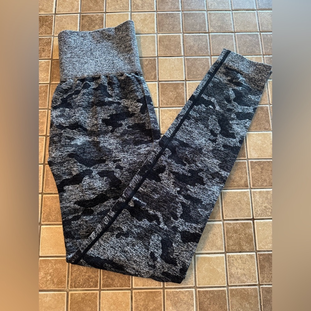 Gray and Black Camouflage Leggings with Stretchy Fabric